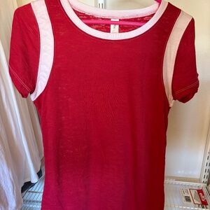 Blue84 sporty red tee with shoulder strip